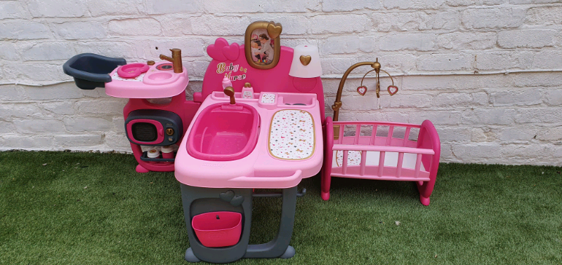 baby nurse dolls play centre